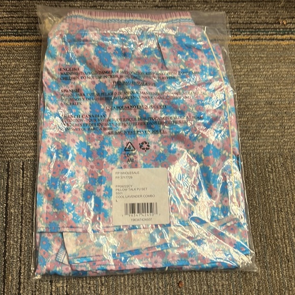NWT Free People Pillow Talk Pajama Short Set Size L Cool Lavender Color Multi - Picture 5 of 6